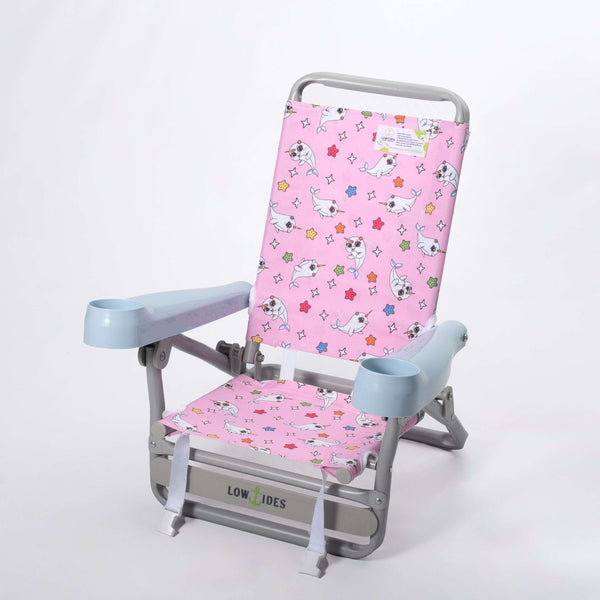 FishFlops® Gully Child Beach Chair in Daisy The Narwhal