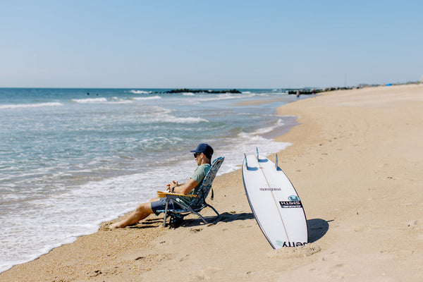 Jetty Sandbar Low Beach Chair in Iris Mint