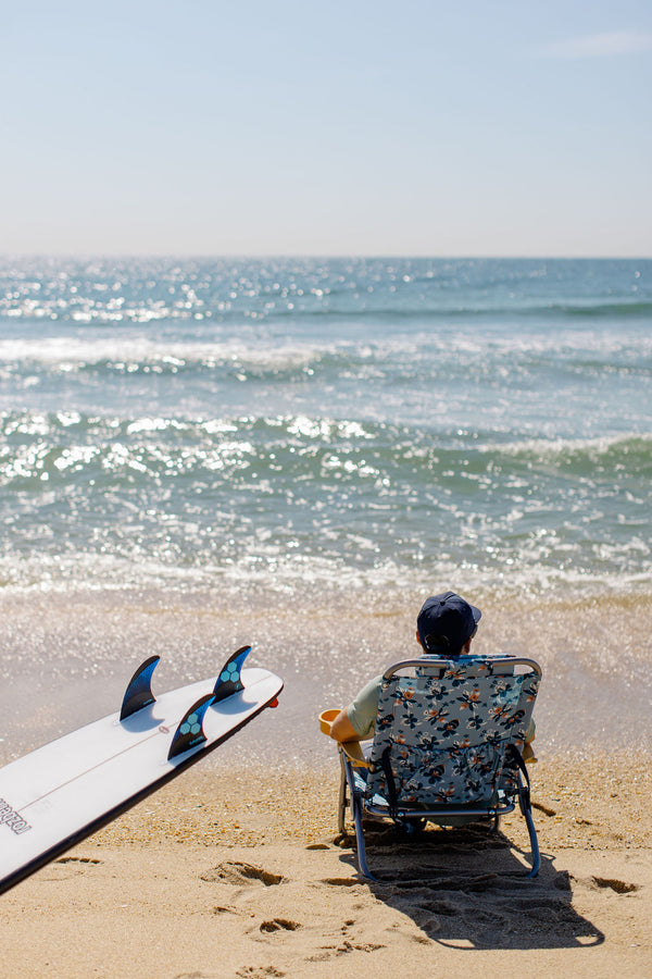 Jetty Sandbar Low Beach Chair in Iris Mint