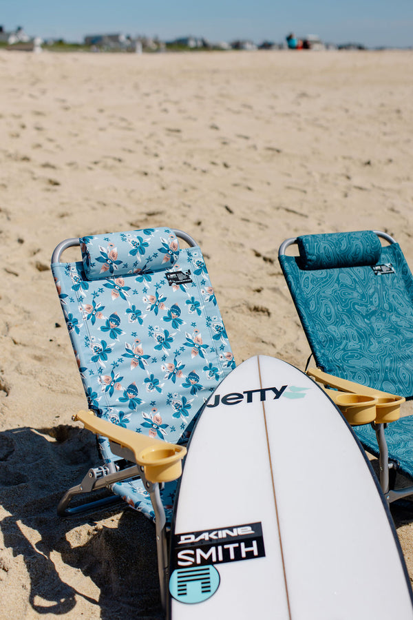 Jetty Sandbar Low Beach Chair in Iris Mint