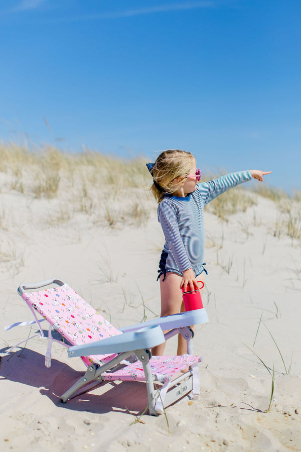 FishFlops® Gully Child Beach Chair in Daisy The Narwhal